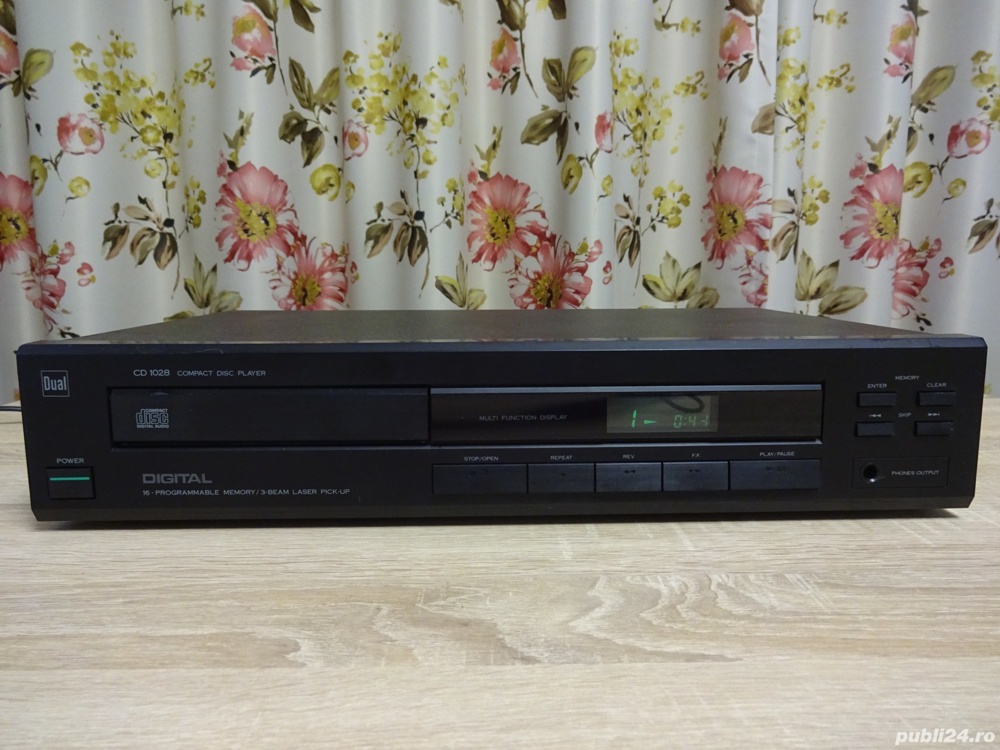 CD deck Dual CD-1028