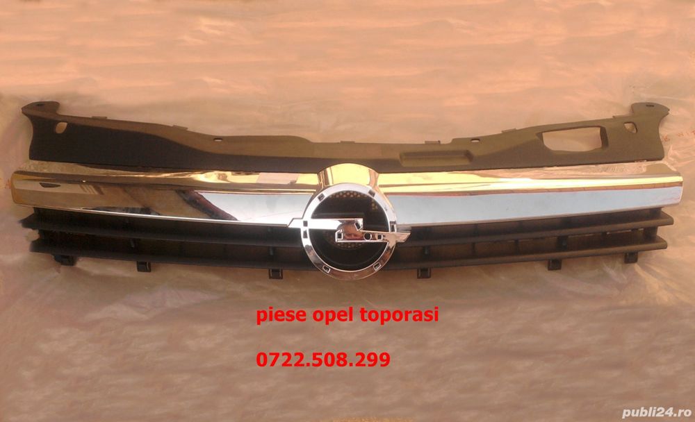 Grila radiator Astra H 300 lei 