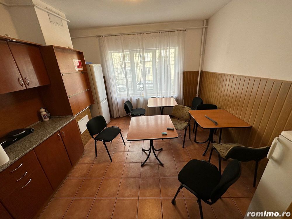 Apartament spatios 150 mp