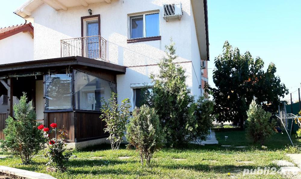 Apt sau camere în vila pt inchiriat   12 pers