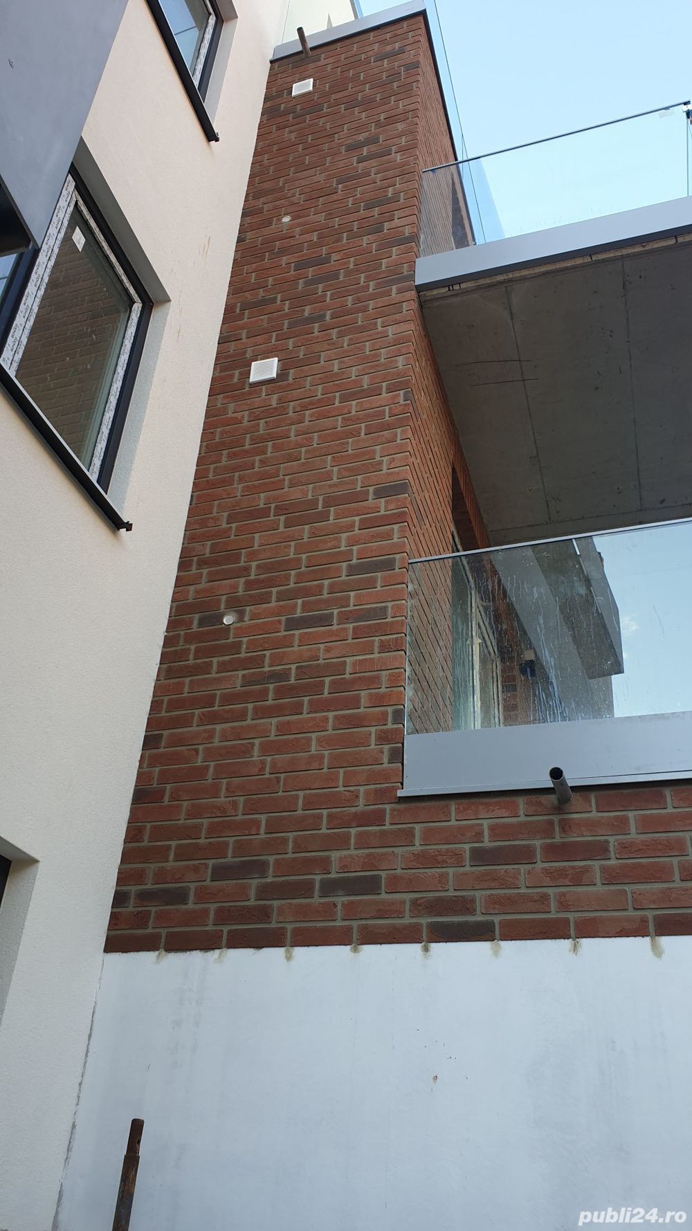 ANGAJĂM muncitori constructori finisori.