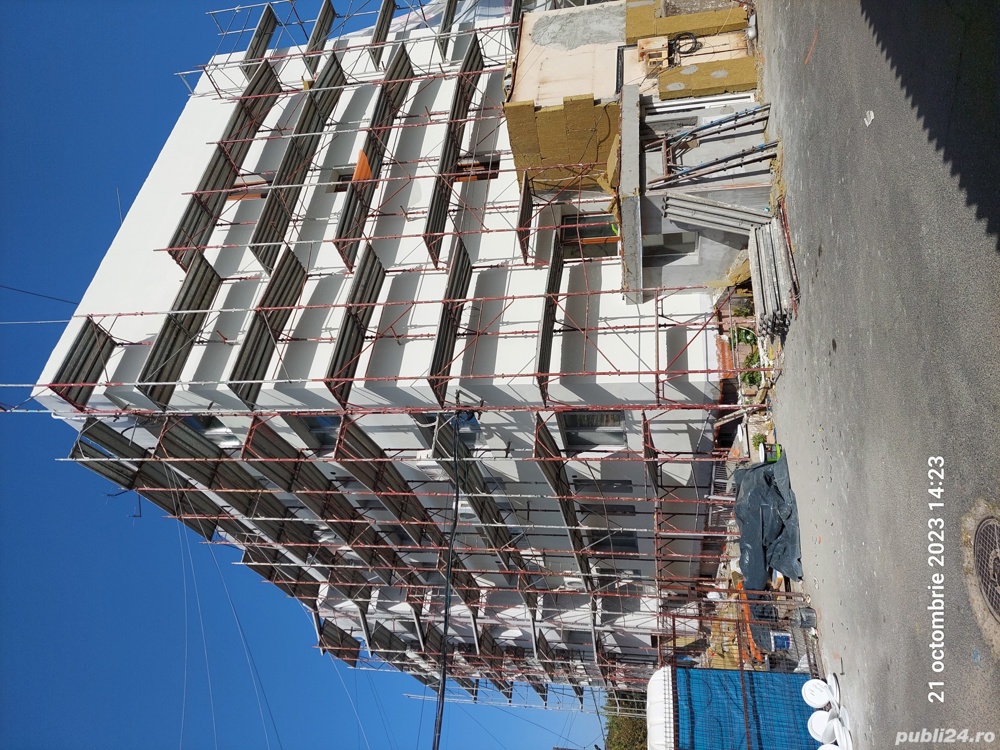 Executam lucrări de construcții 