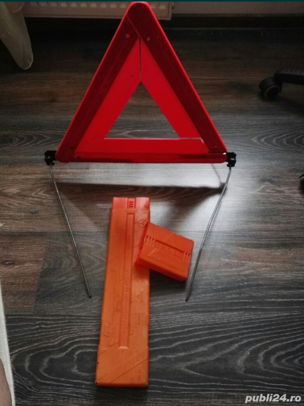 Triunghi reflectorizant