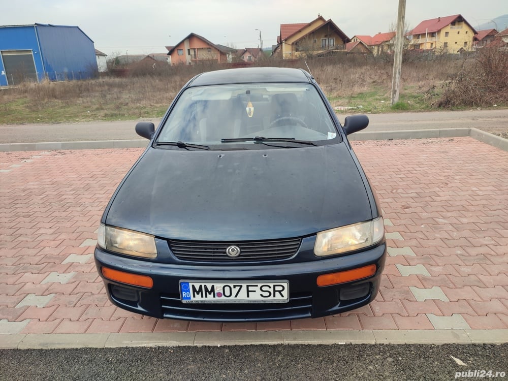 Mazda 323 Sedan