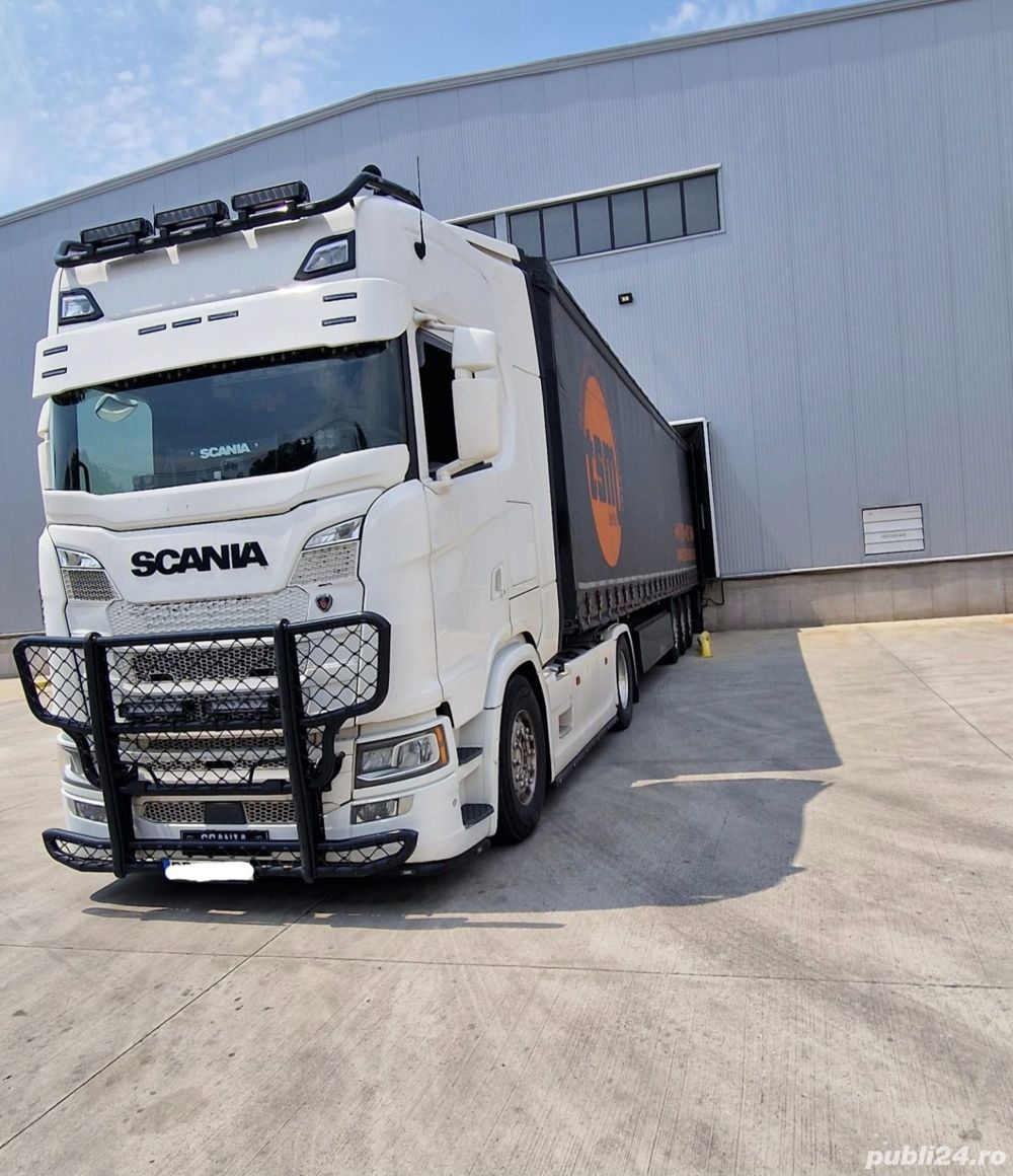 Angajez șofer, categorie CE Angajez șofer, categorie CE