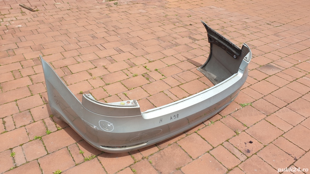 Bara spate Skoda Octavia 2 berlina, originala