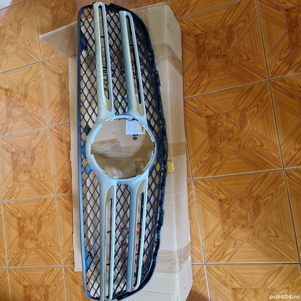Grila motor originală Mercedes GLC 8073532000 