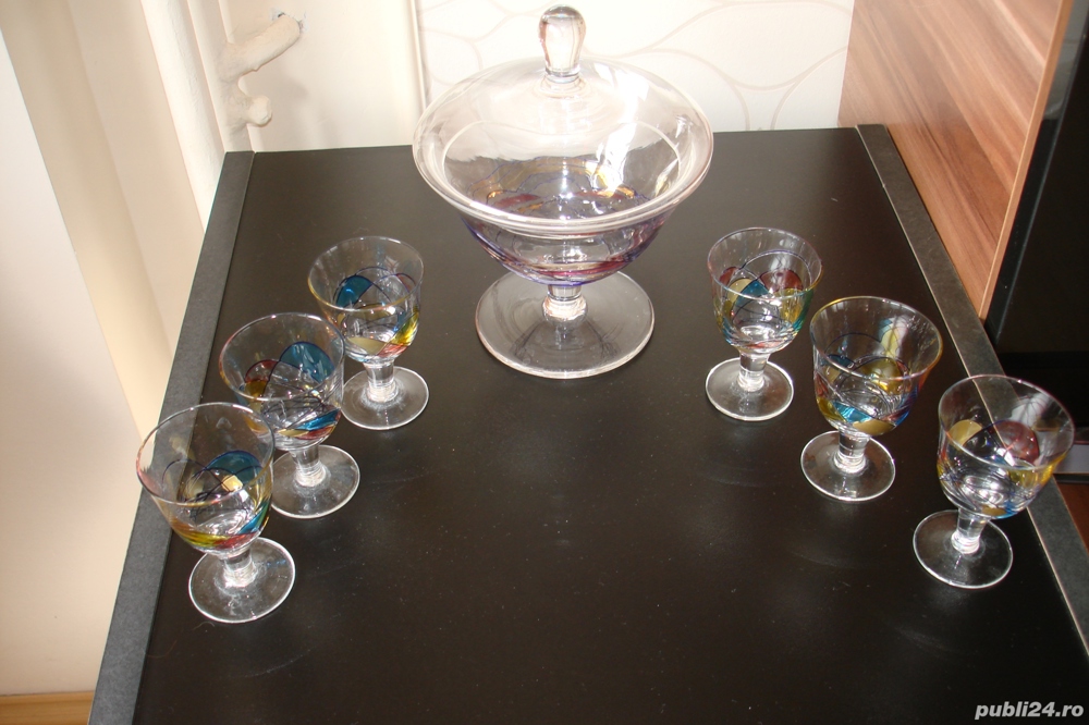 Set pahare de tuica si bomboniera sticla