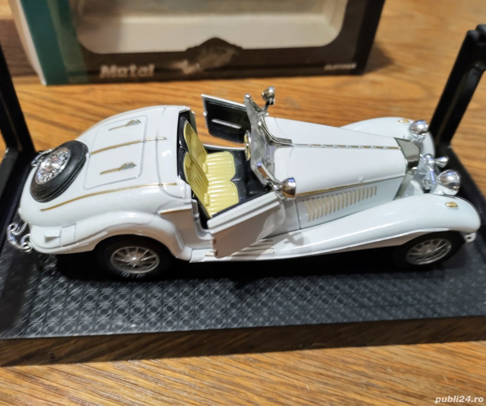 Machetă metal - absolut nouă.