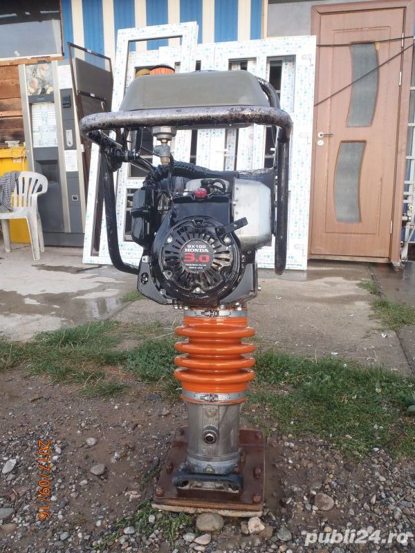 De inchiriat, mai compactor picior de oaie 