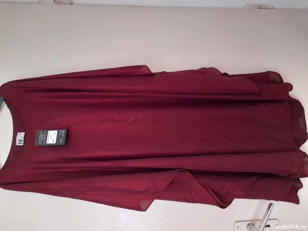 Vând rochie de gală tip fluture , culoare vișiniu,  M