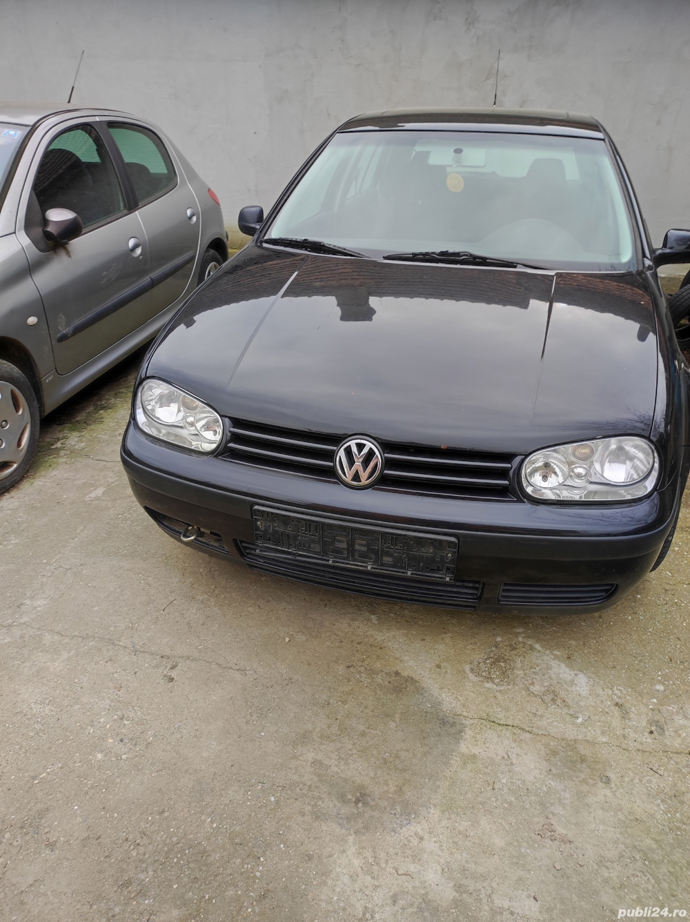 dezmembrez golf 4  an 2001