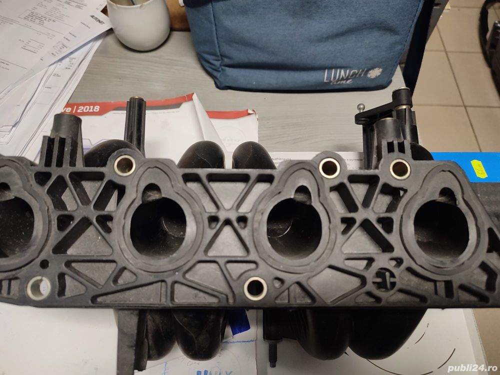 Galerie admisie Logan