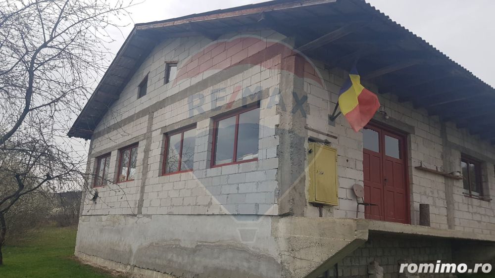 Hală de vânzare în Remetea Chioarului cu spațiu de locuit