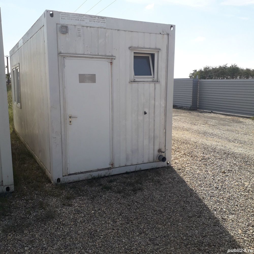 Container locuit cu grup sanitar 