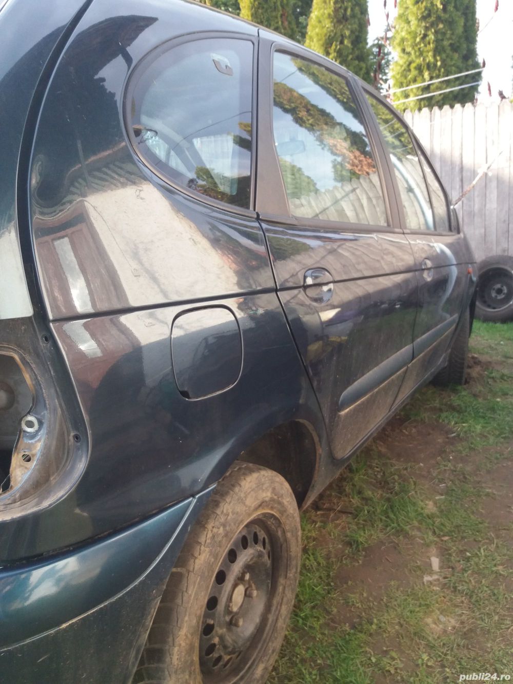 Dezmembrez Renault Scenic 1, benzina, 1.6 16 V