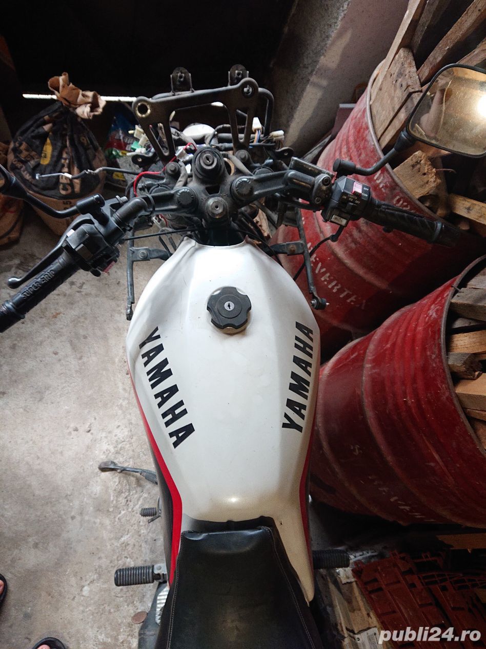 Motorizare completa Yamaha XJ600 din 1986 Motorizare completa Yamaha XJ600 din 1986