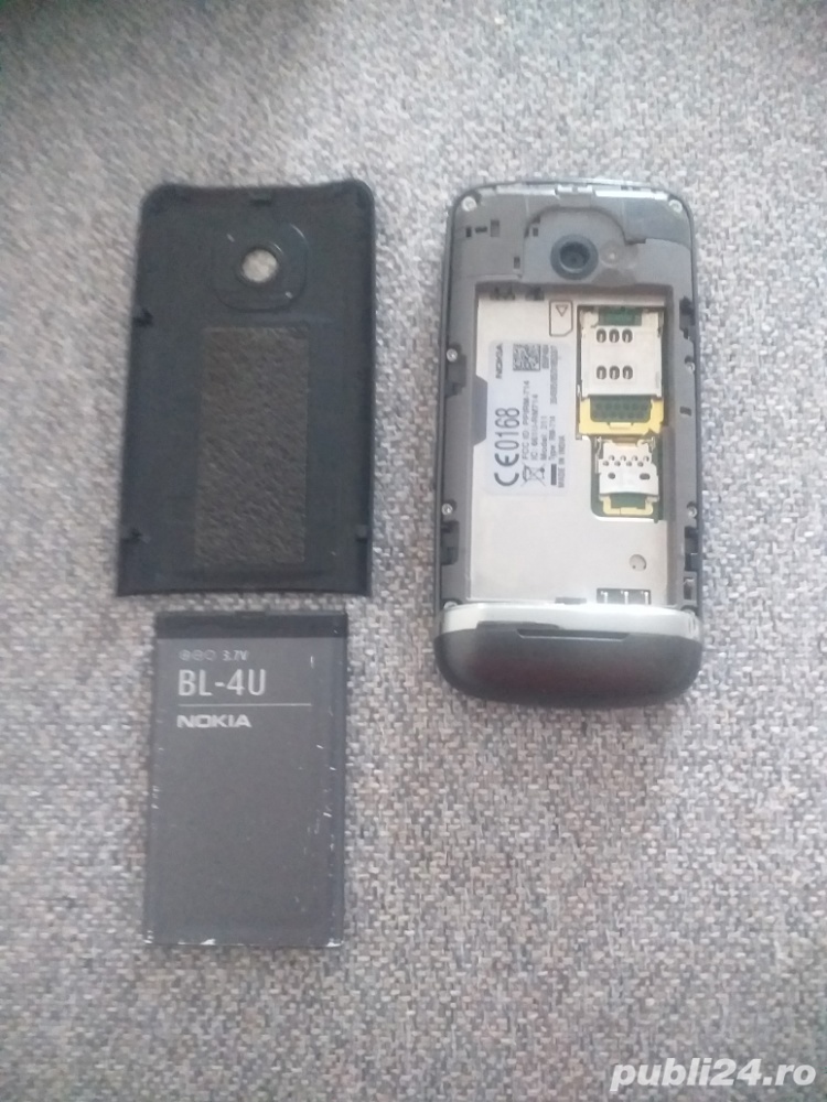 Nokia Asha 311 pt. piese . Partial functional.Baterie buna. 