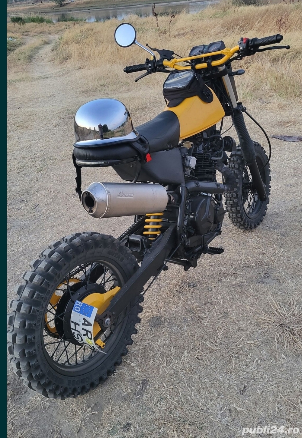 Scrambler cafe racer Suzuki DR 750