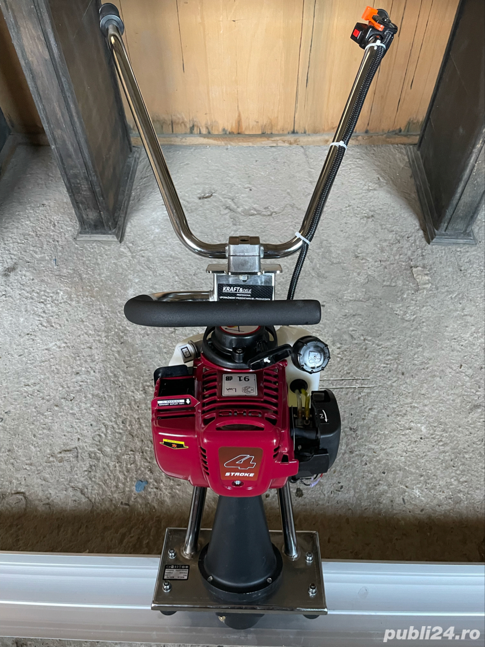 inchiriere lipa-rigla vibranta pentru beton