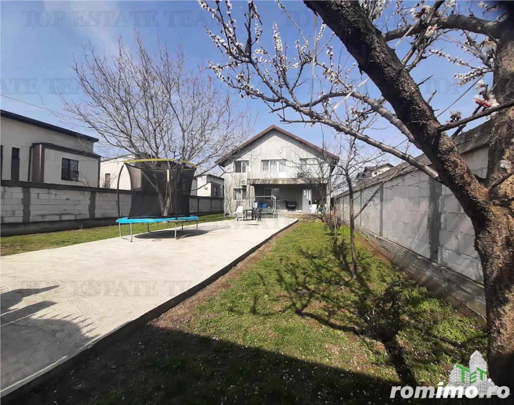 Casa spatioasa cu 8 camere si teren de 801 mp - ideala pentru 2 familii