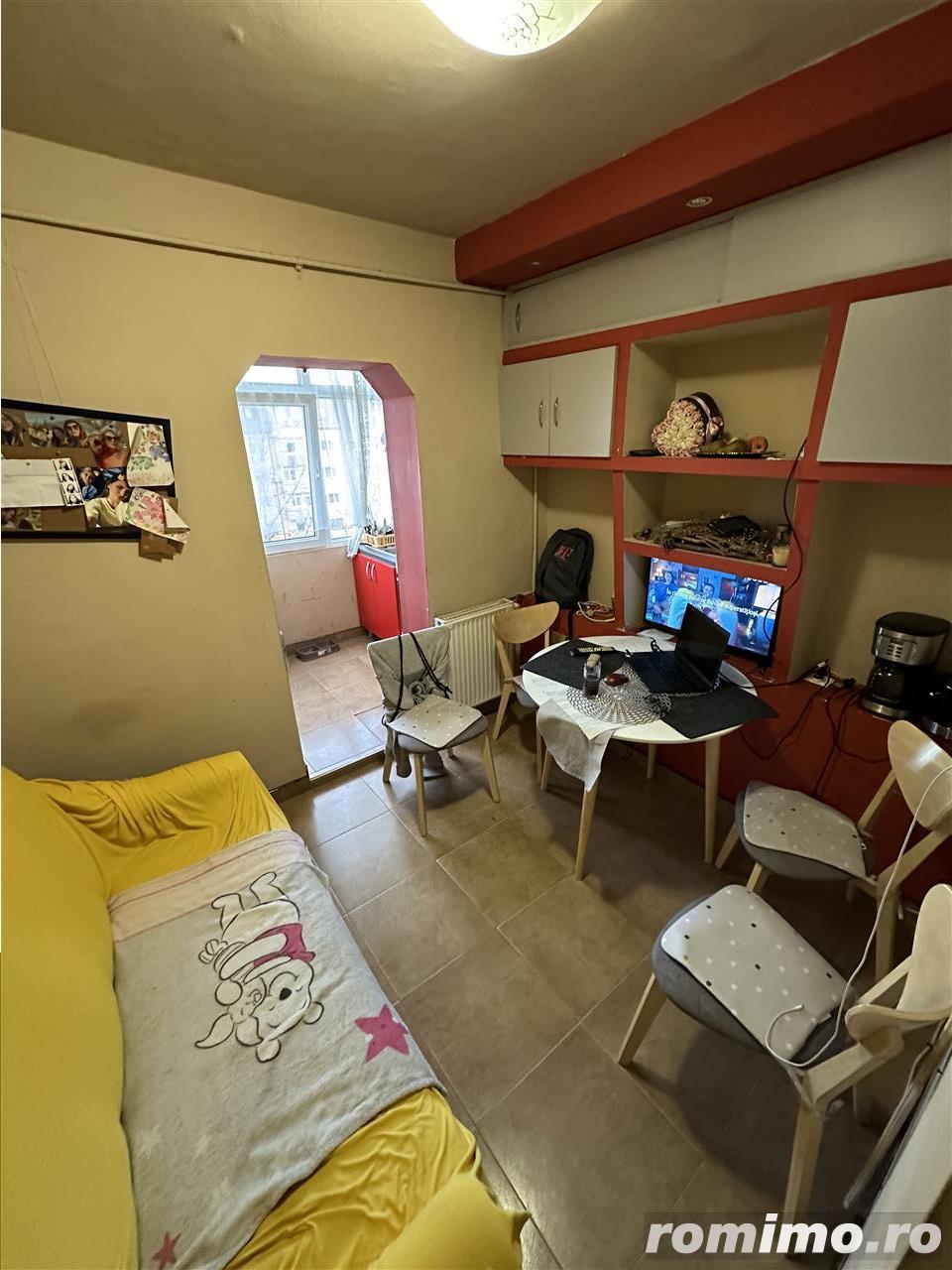 Apartament cu 2 camere decomandat