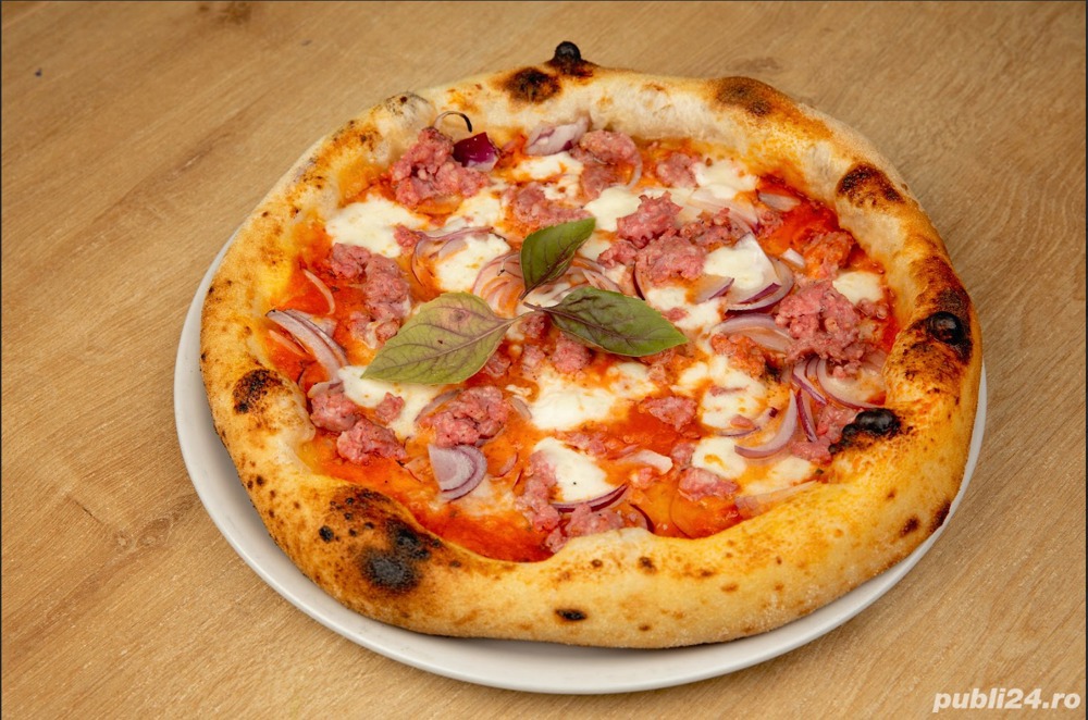 Maschino angajeaza ospatar ospatara Maschino angajeaza ospatar ospatara