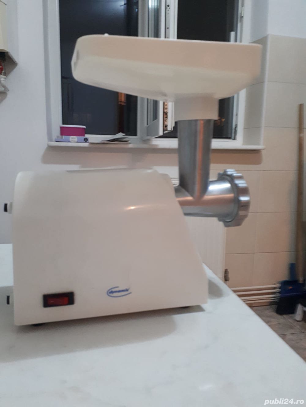 vand masina electrica de tocat carne  