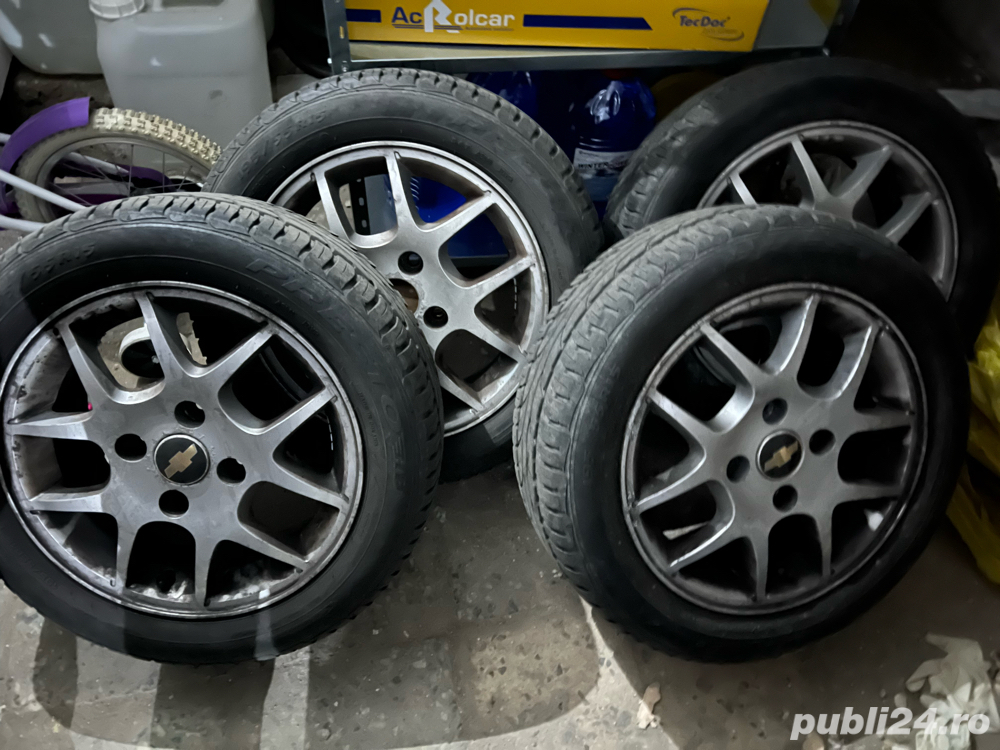 Vând jante aluminiu