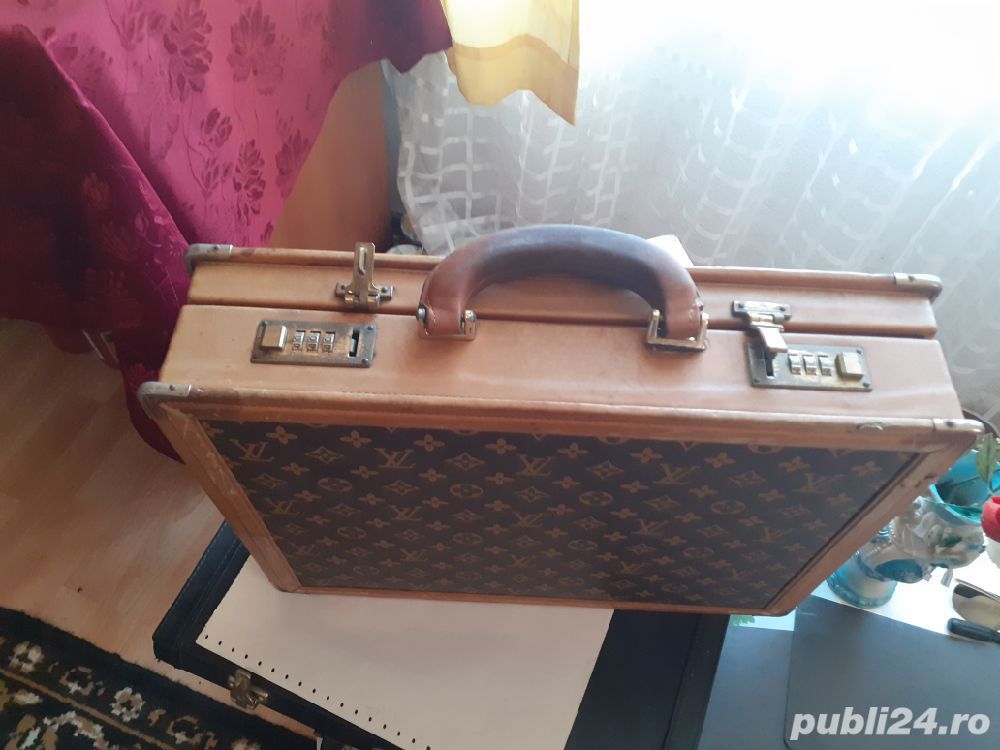 diplomat LUIS VUITON