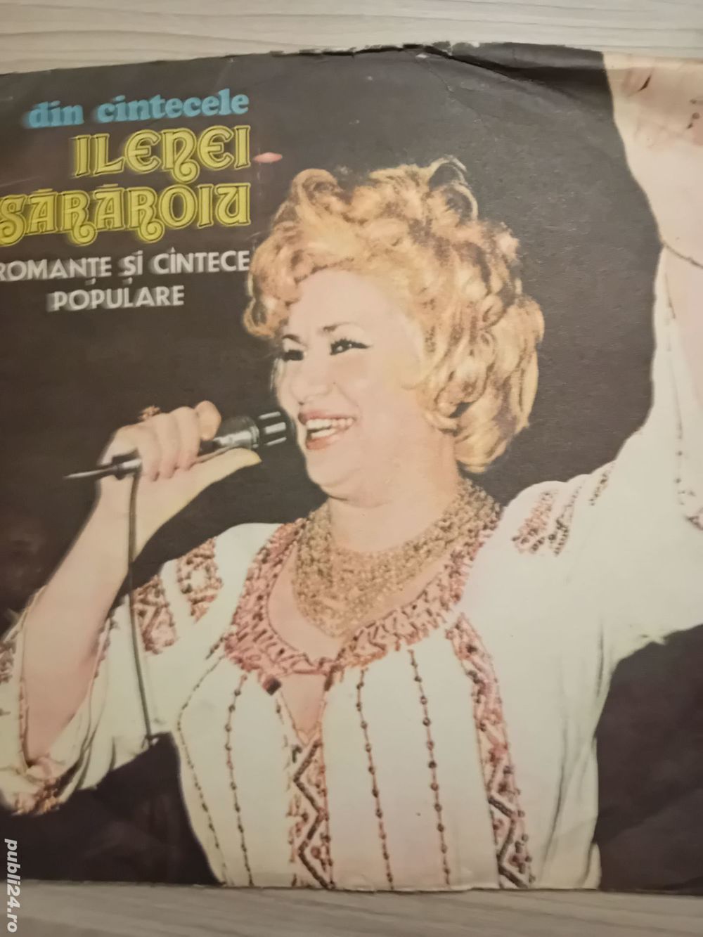 Vând plăci picoup diferite, preț 30 lei bucată.