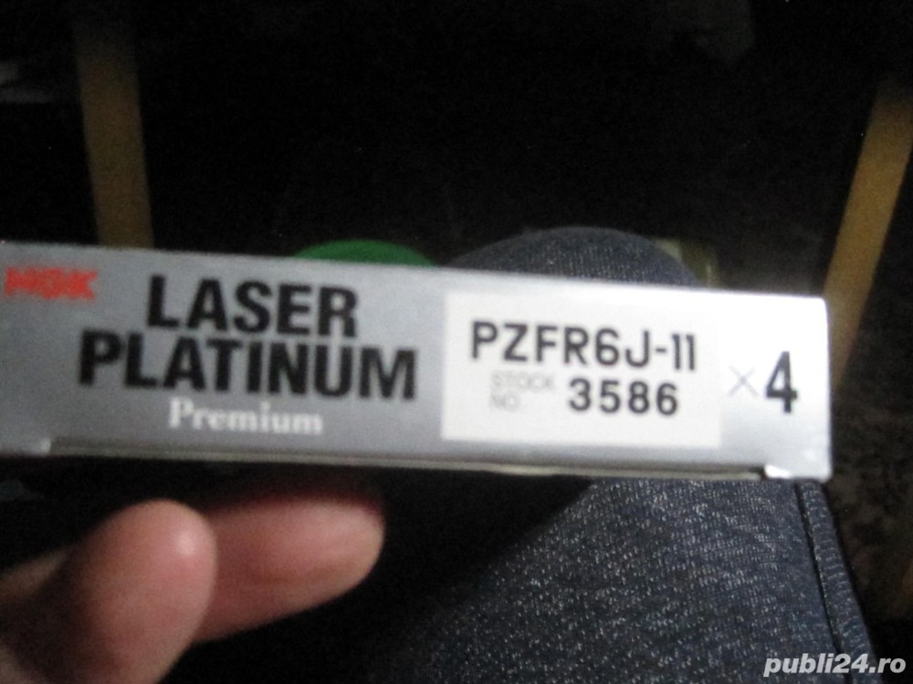 Buzii ngk laser platinum pzfr6j-11 stoc nr 3586