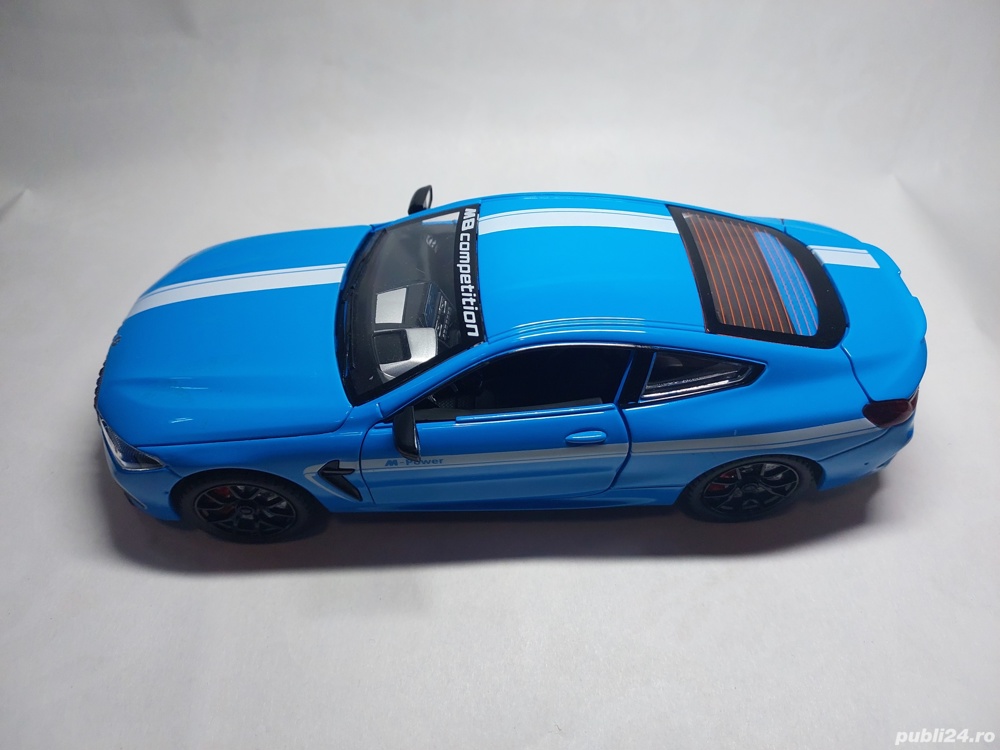 Macheta BMW M8 albastru