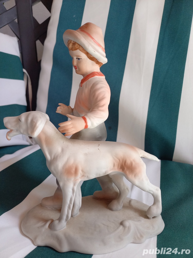 BĂIAT cu CĂȚEL,ansamblu PORTELAN FIN ,produs nou  BĂIAT cu CĂȚEL,ansamblu PORTELAN FIN ,produs nou