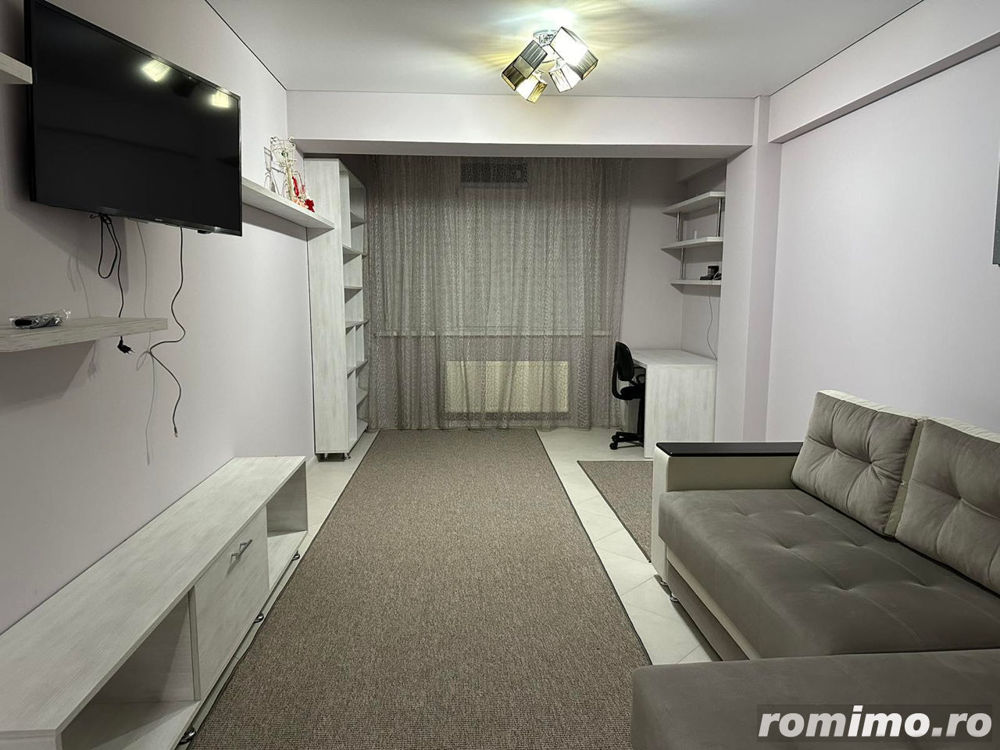 Inchiriez garsoniera zona Izvor