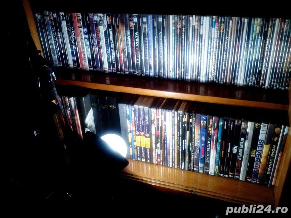 Vând 120 de Dvd-uri filme originale, titrate, toate genurile. 7 lei buc