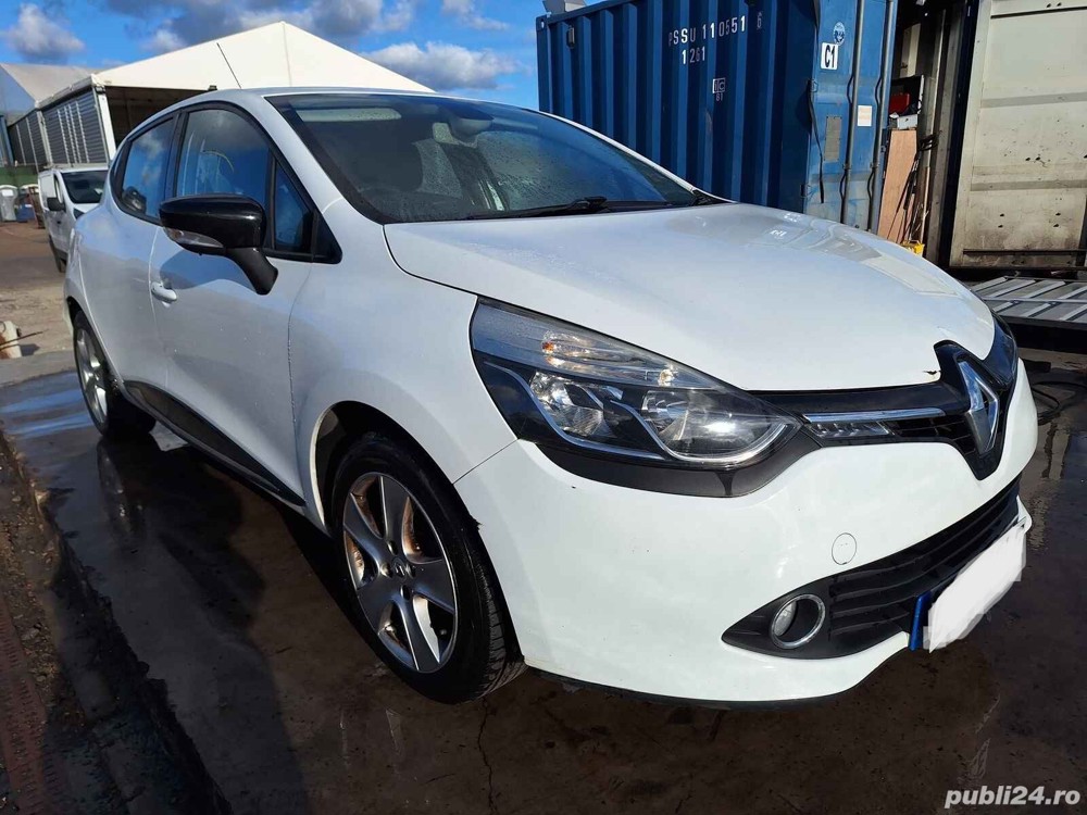 Dezmembrez Renault Clio 4 2015 HATCHBACK 0.9 i