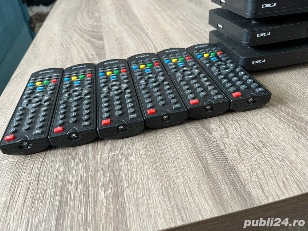 Antena parabolica  Lnb cu 4 iesiri  6 recivere si  2 aplificatoare