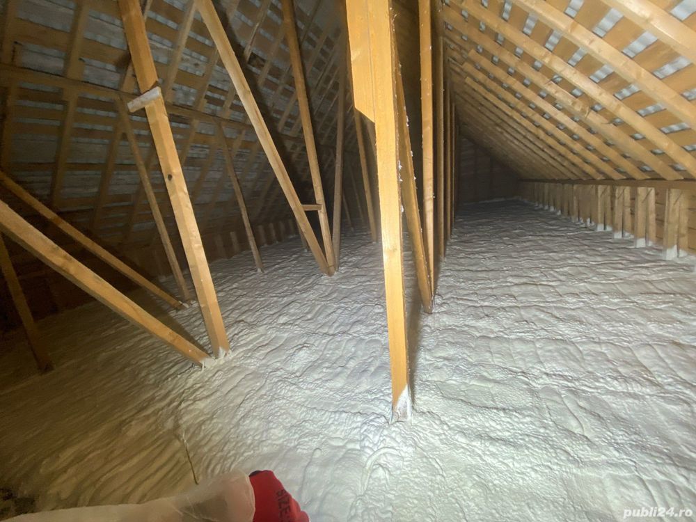 Izolari izolații poduri tavane case mansarde spumă poliuretanică izolații material