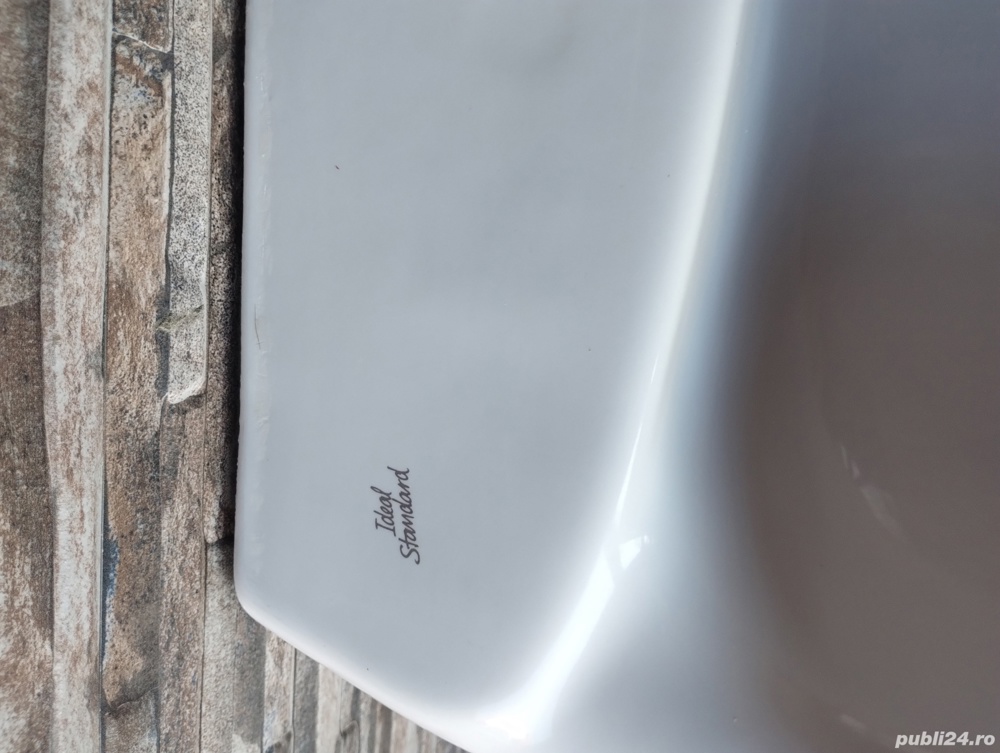 Lavoar de baie cu picior