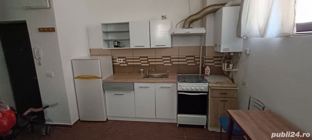 Inchiriez apartament 2 camere