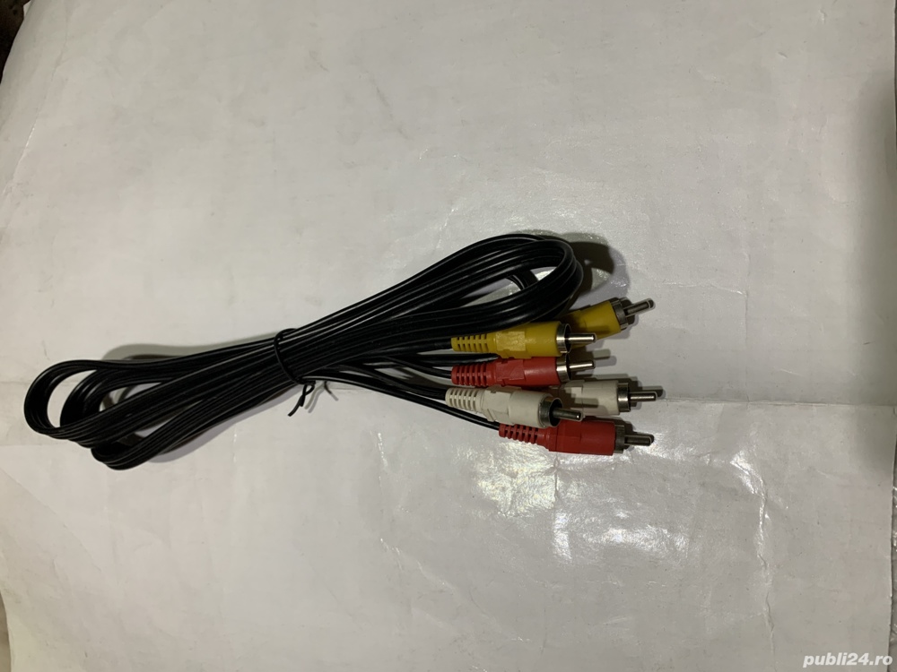 Cablu 3RCA{Cinch} - - - 3RCA{Cinch}