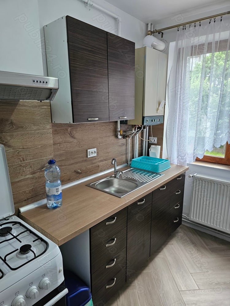 Închiriez apartament doua camere în regim hotelier 