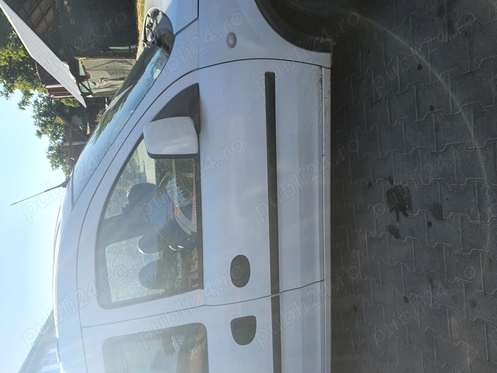 inchiriez Dacie Logan GPL 