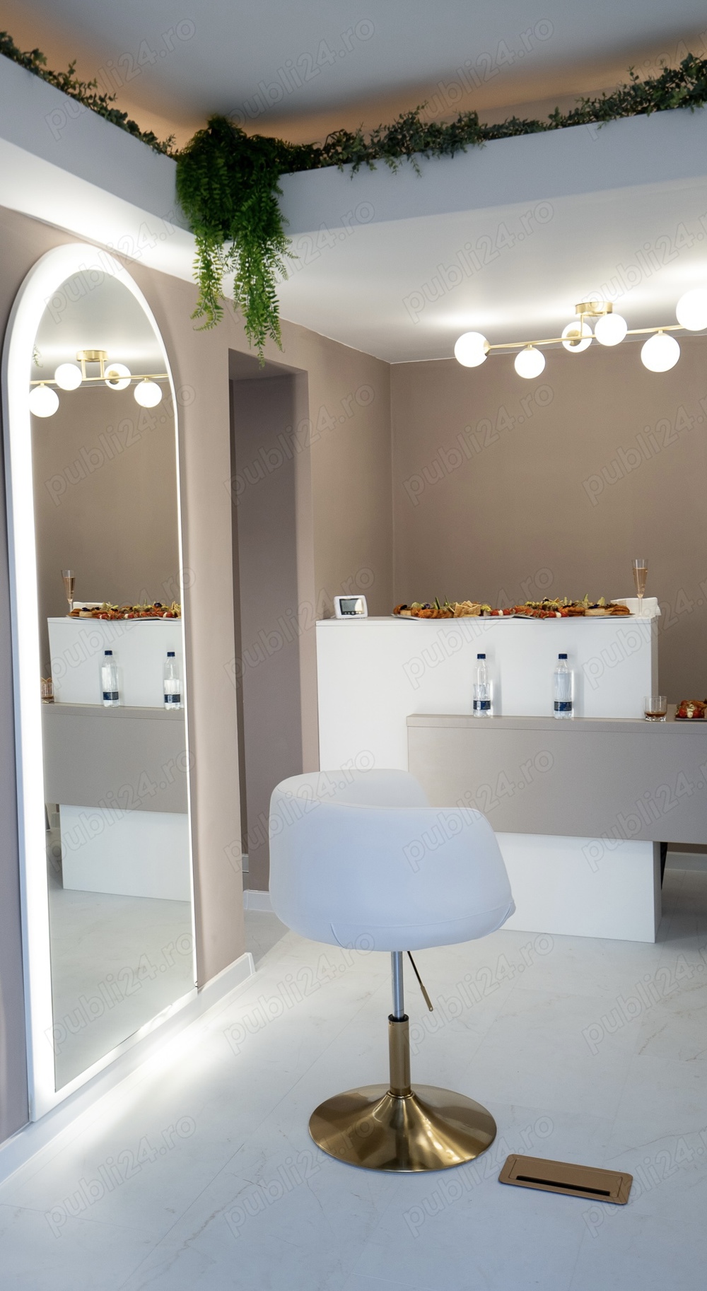 Angajam cautam colaborator pt coafor Iași  Angajam cautam colaborator pt coafor Iași