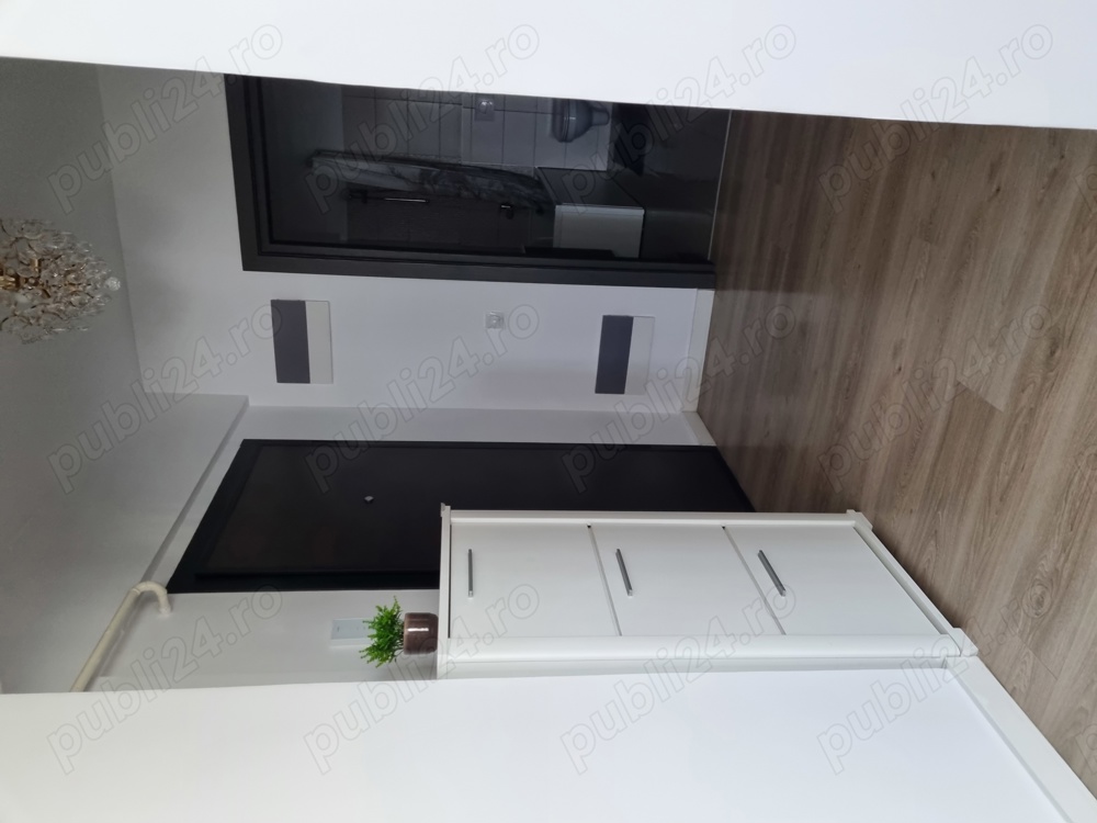 Inchiriez apartament