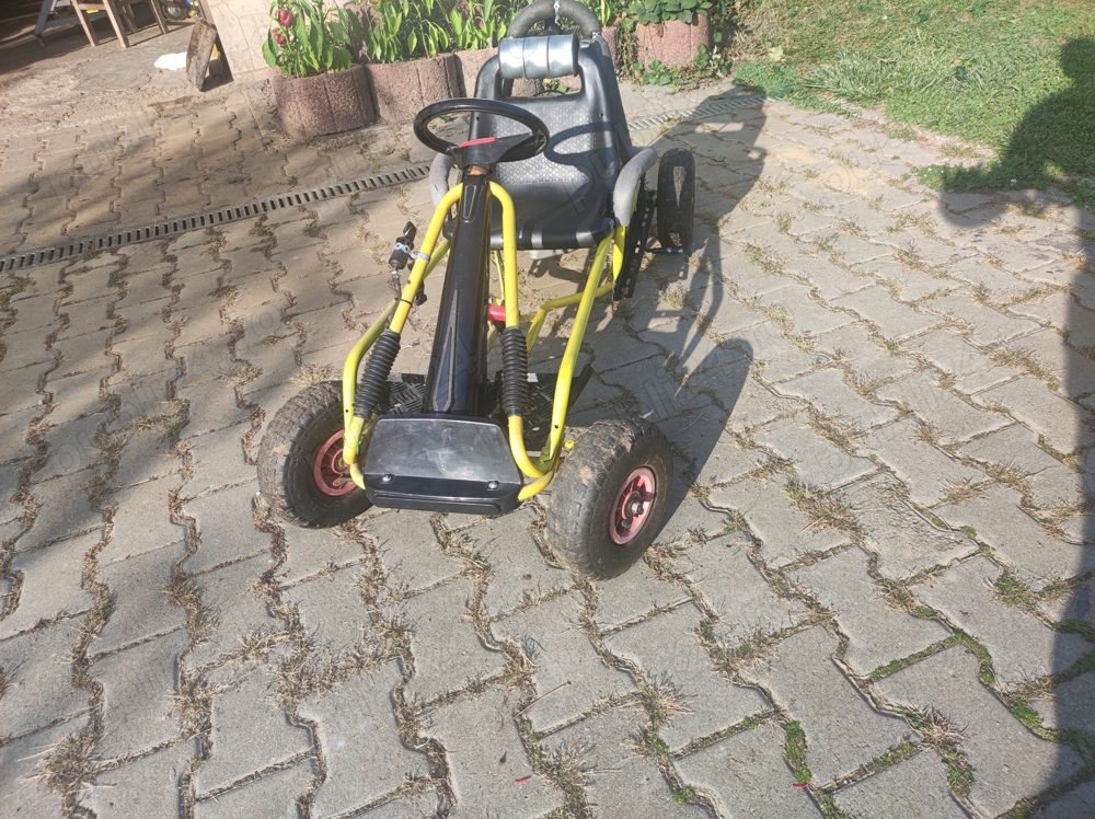 Vând mini kart și mini motocicleta pentru copii de 4-7ani