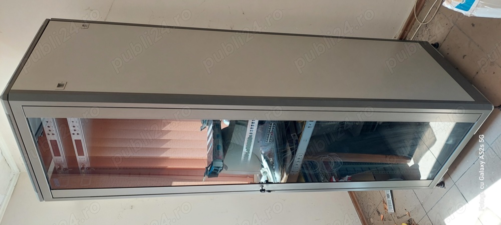 Dulapuri metalice cu rafturi(rak-uri).