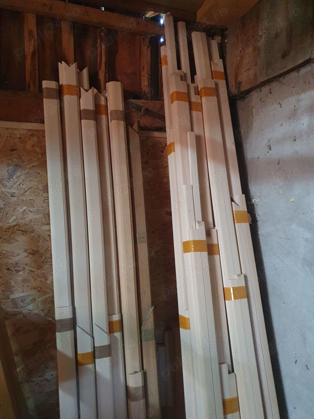 Șipcă de parchet sau pervazuri de uși 