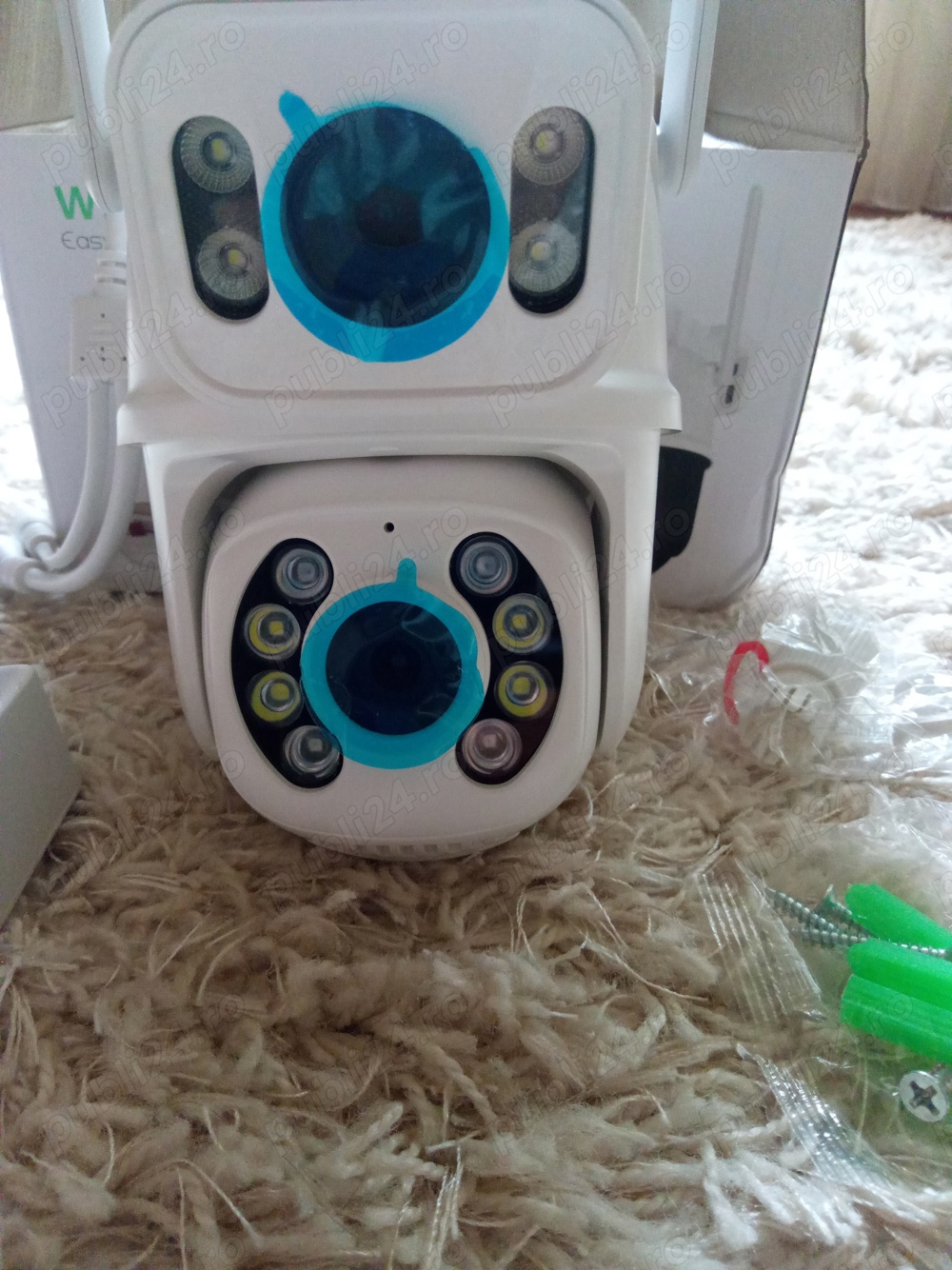 Cameră supraveghere cu 2 obiective